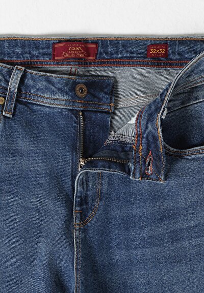 اعرض التفاصيل لـ أزرق للرجال بناطيل