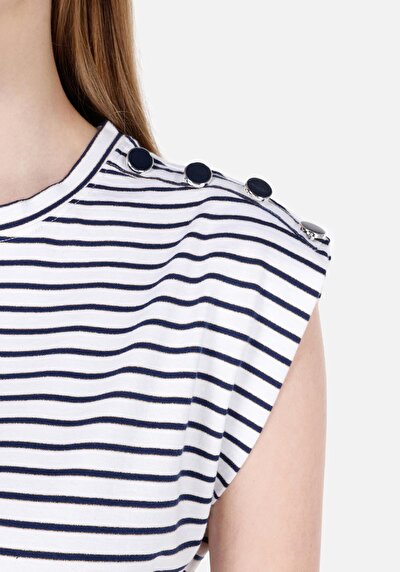 اعرض التفاصيل لـ أزرق بحري للنساء تي شيرت بأكمام قصيرة