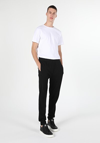 اعرض التفاصيل لـ أسود للرجال بنطال رياضي