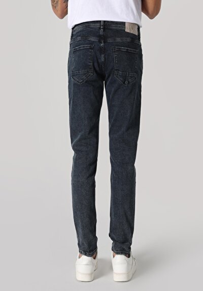 صورة من نحيف خصر منخفض ضيق الساق جينز رجالي