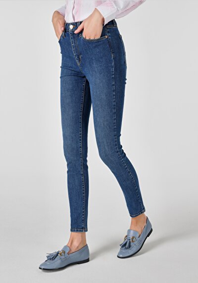 اعرض التفاصيل لـ سوبر سليم   الخصر سوبر سليم الساق نسائي نيلي جينز