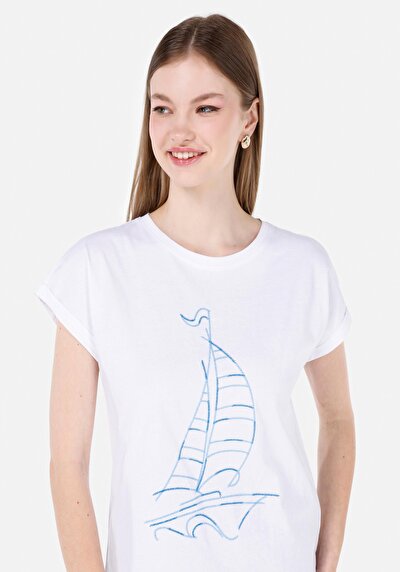 صورة من رقبة مستديرة مطبوعة نسائية أبيض قصيرة أكمام تي شيرت