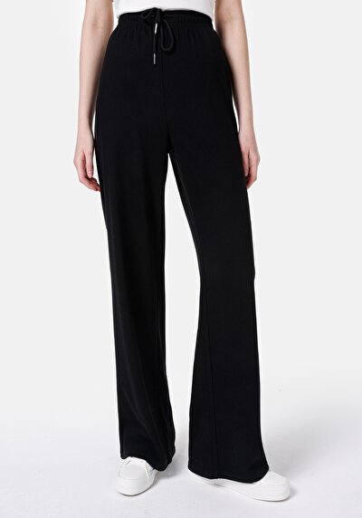 اعرض التفاصيل لـ أسود للنساء بنطال رياضي