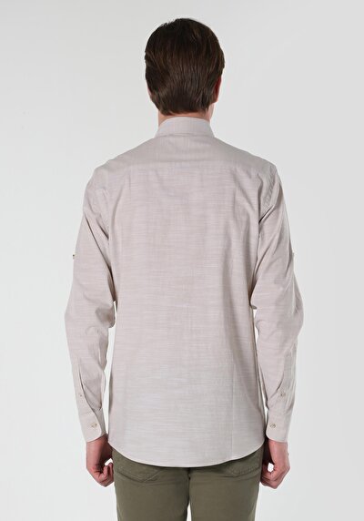 صورة من قميص عادي رقبة مستقيم قميص ريالي بيج رول أب شيرت