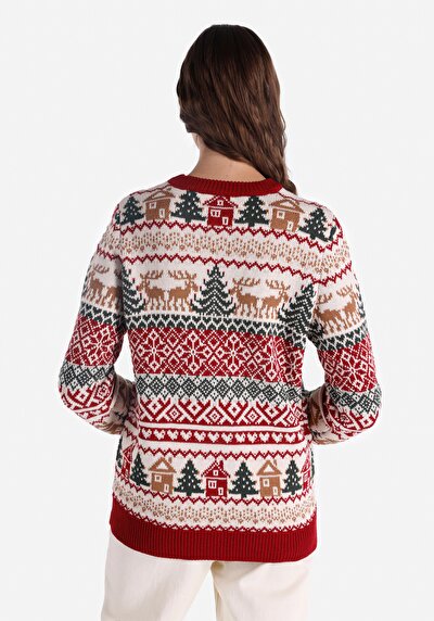 صورة من رقبة مستديرة مطبوعة سترة عنابي نسائية