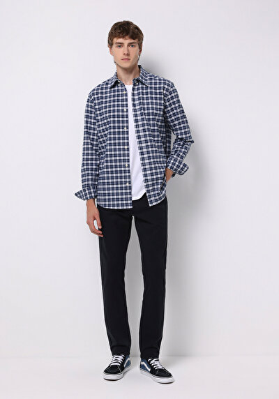 صورة من مستقيم  خصر منخفض مستقيم ساق مستقيمة رجالي أزرق داكن