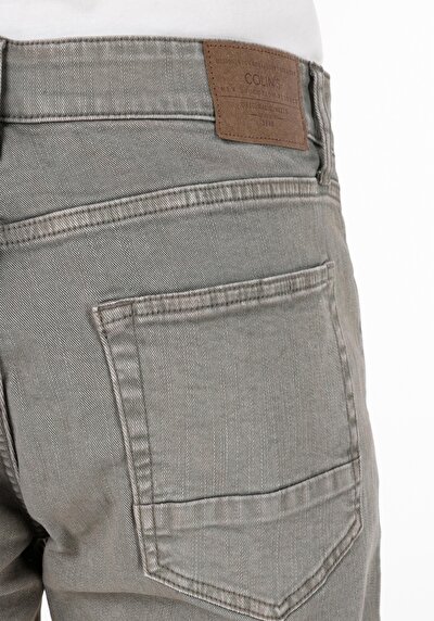 اعرض التفاصيل لـ عادي   الخصر مستقيم شورت أخضر رجالي