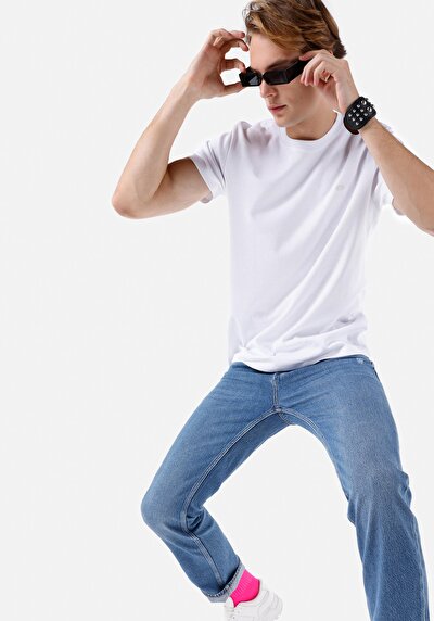 اعرض التفاصيل لـ   رقبة مستديرة مستقيم تي شيرت أبيض بأكمام قصيرة للرجال