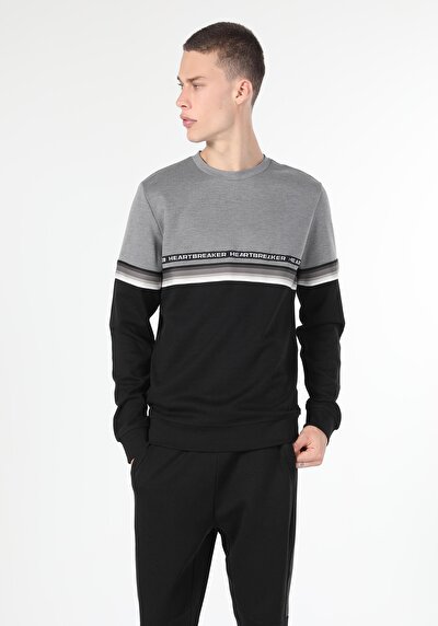 اعرض التفاصيل لـ أسود للرجال بلوز