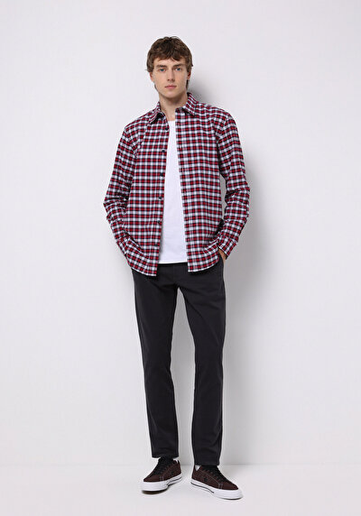 صورة من رمادي للرجال بناطيل