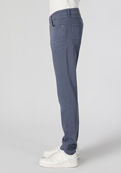 اعرض التفاصيل لـ أزرق للرجال بناطيل