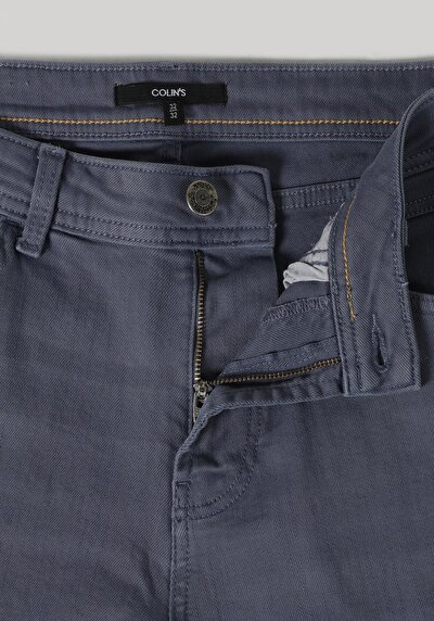 اعرض التفاصيل لـ أزرق للرجال بناطيل