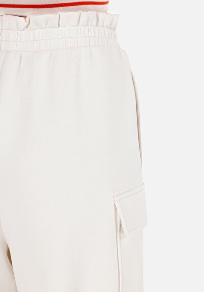 اعرض التفاصيل لـ عادي مقاس متوسط الخصر نسائي Ecru شورت