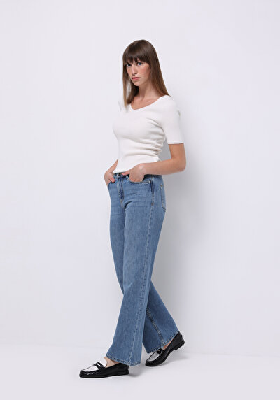 صورة من أبيض للنساء قميص كم طويل