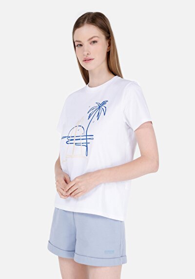 صورة من أبيض للنساء تي شيرت بأكمام قصيرة