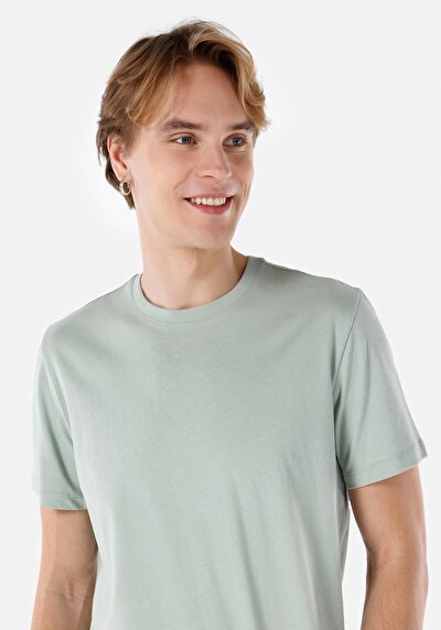 صورة من رقبة مستديرة مستقيم رجالي تيشيرت بأكمام قصيرة فيروز