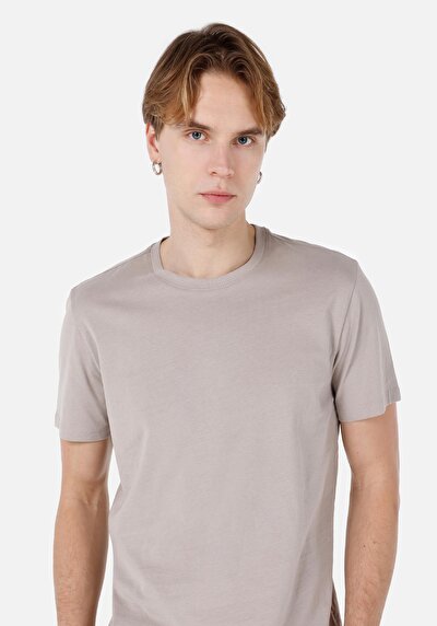 صورة من رقبة مستديرة مستقيم تي شيرت رجالي حجر كم قصير