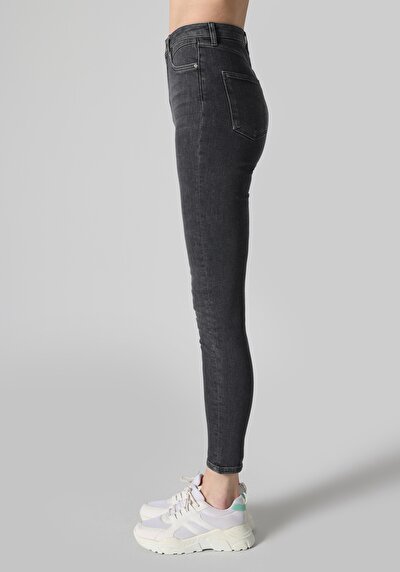 اعرض التفاصيل لـ ضيق  ارتفاع الخصر ضيق الساق الجينز النسائي