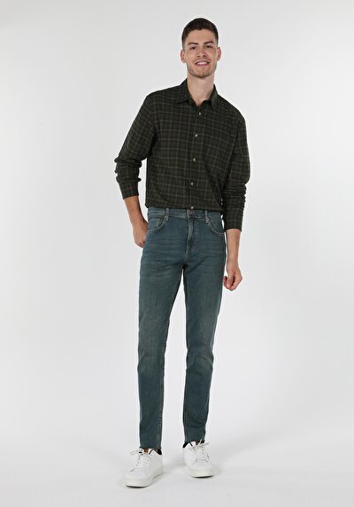 صورة من أخضر للرجال بناطيل