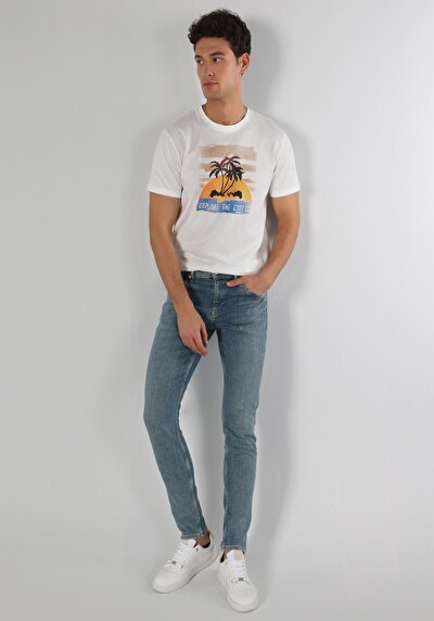 صورة من أزرق للرجال بناطيل