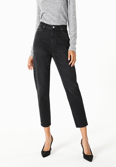 اعرض التفاصيل لـ أسود للنساء بناطيل