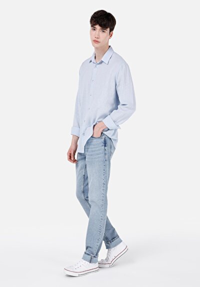 صورة من مستقيم جينز نيلي للرجال