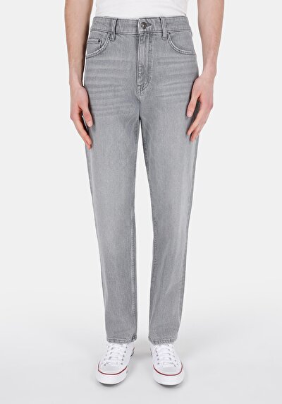 صورة من فضفاض مستقيم الخصر مستقيم الساق الجينز الرمادي للرجال