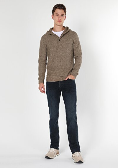 صورة من دينيم للرجال بناطيل