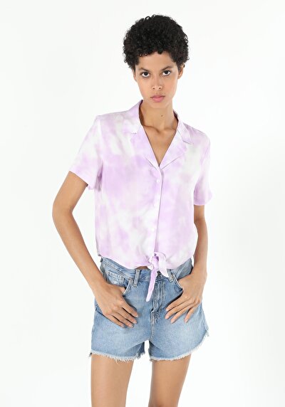 صورة من أرجواني للنساء قميص كم قصير