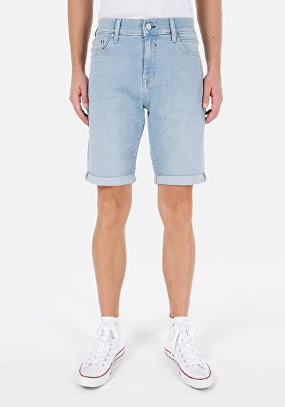 صورة من نحيف خصر منخفض للرجال نيلي جان شورت