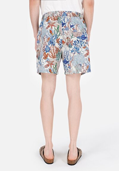 صورة من شورت سباحة رجالي بيج عادي