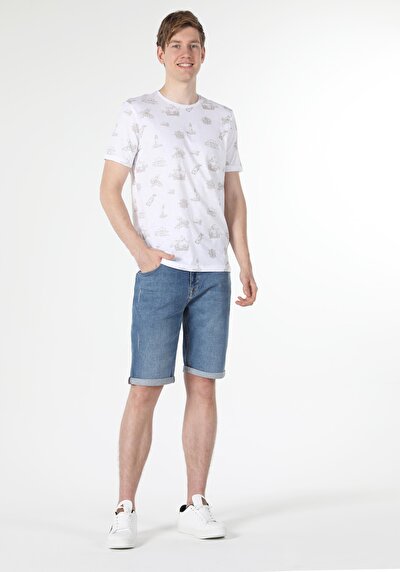 صورة من أبيض للرجال تي شيرت بأكمام قصيرة