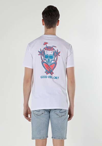 صورة من أبيض للرجال تي شيرت بأكمام قصيرة