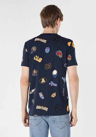 صورة من رقبة مستديرة مطبوعة رجالي أزرق كحلي كم قصير تي شيرت