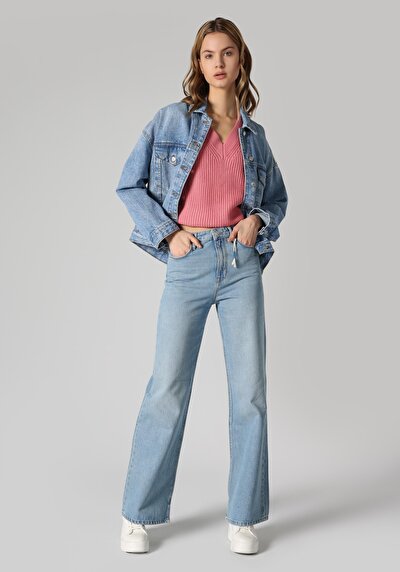 صورة من أزرق للنساء بناطيل