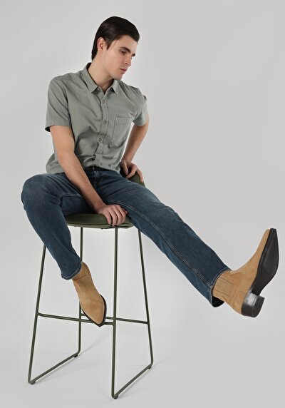 صورة من أزرق للرجال بناطيل