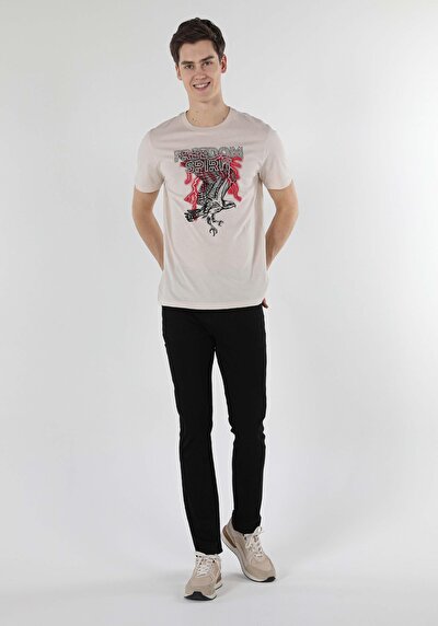 صورة من بيج للرجال تي شيرت بأكمام قصيرة