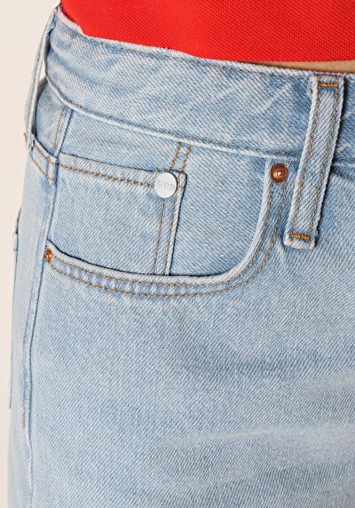 اعرض التفاصيل لـ مام فيت خصر عالي نسائي شورت جان أسود