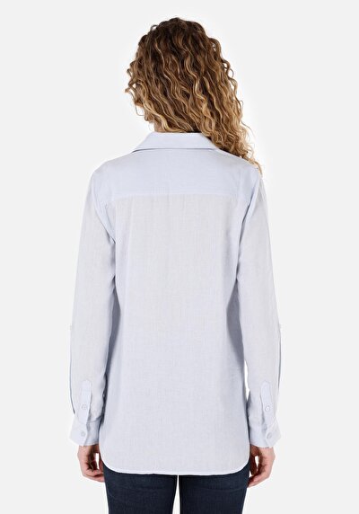 صورة من قميص عادي رقبة مستقيم نسائي أزرق كم طويل قميص