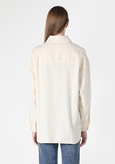 صورة من بيج فاتح للنساء قميص كم طويل