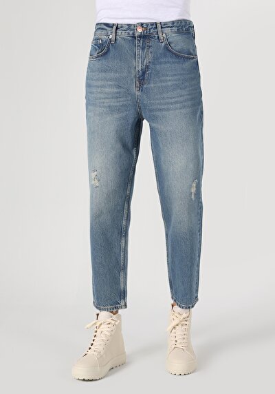 صورة من فضفاض مريح بقصة قطرة المنشعب قصير الساق جينز نيلي للرجال