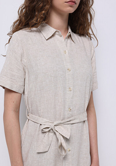 صورة من فستان نسائي بيج عادي