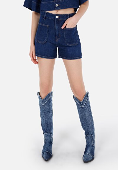 صورة من مام فيت خصر عالي نسائي شورت جان أسود