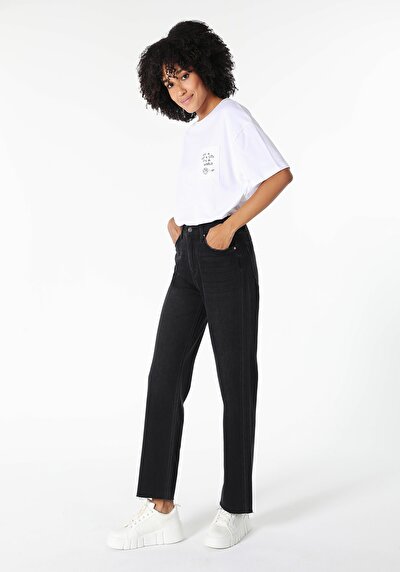 اعرض التفاصيل لـ دينيم للنساء بناطيل