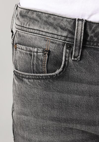 اعرض التفاصيل لـ رمادي للرجال شورت