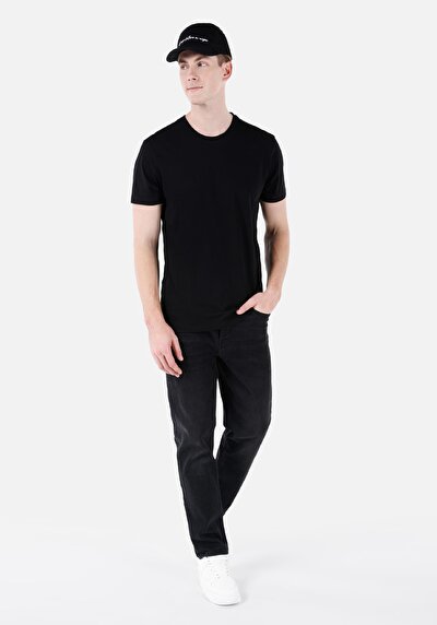 صورة من كومفورت فيت رقبة مستديرة مستقيم رجالي أسود كم قصير تي شيرت