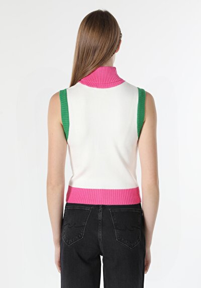 اعرض التفاصيل لـ سترة نسائية متعددة الألوان ذات ياقة مدورة ضيقة