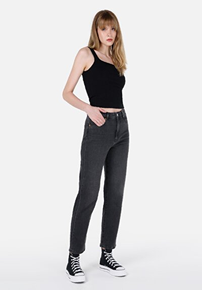 صورة من أسود للنساء رياضي