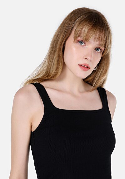 صورة من أسود للنساء رياضي