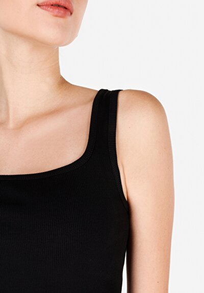 اعرض التفاصيل لـ أسود للنساء رياضي